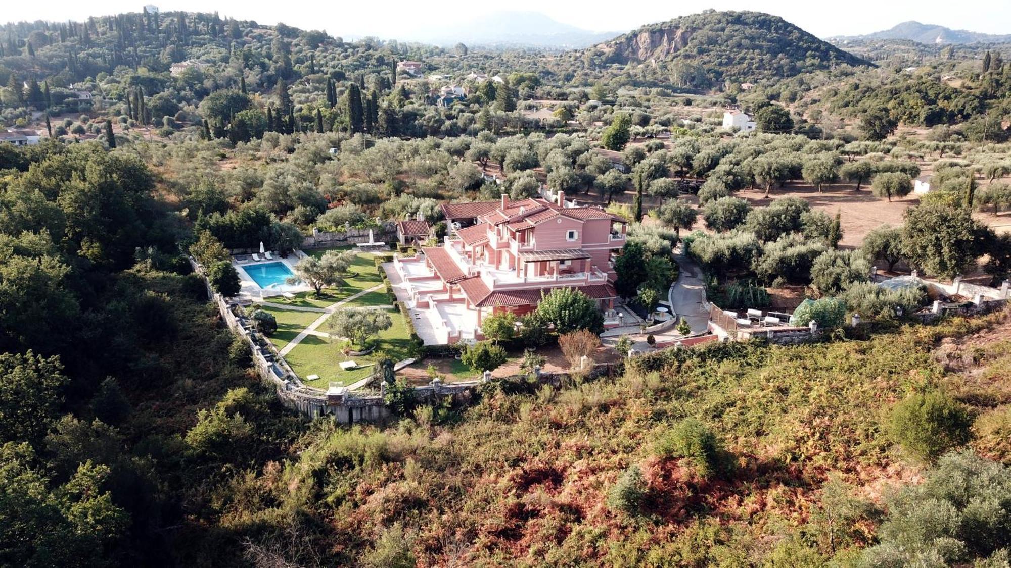 Epavlis Nadine Corfu Gouvia Exterior foto