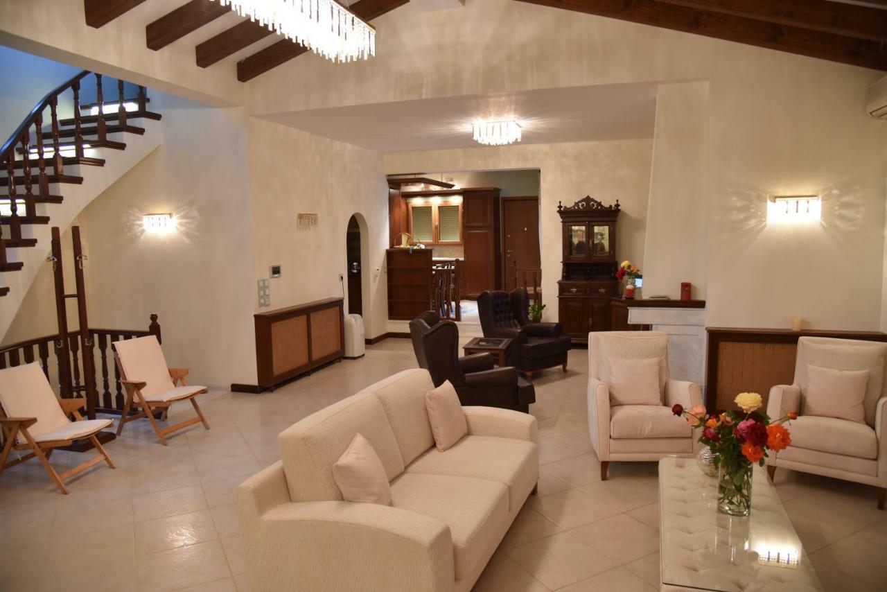 Epavlis Nadine Corfu Gouvia Exterior foto
