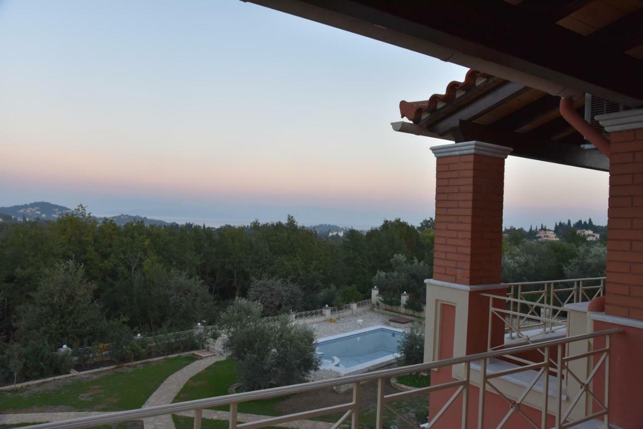 Epavlis Nadine Corfu Gouvia Exterior foto